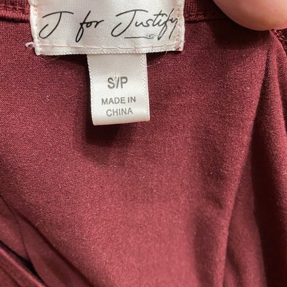 S/P J For Justify Roll Cuff Tee Shirt Top Soft Stretch Lace-Up Back Maroon - Picture 6 of 8